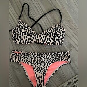 Women’s bikini set